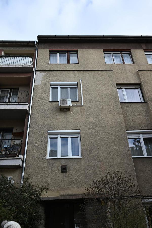 Petofi Apartman Pecs Exterior photo